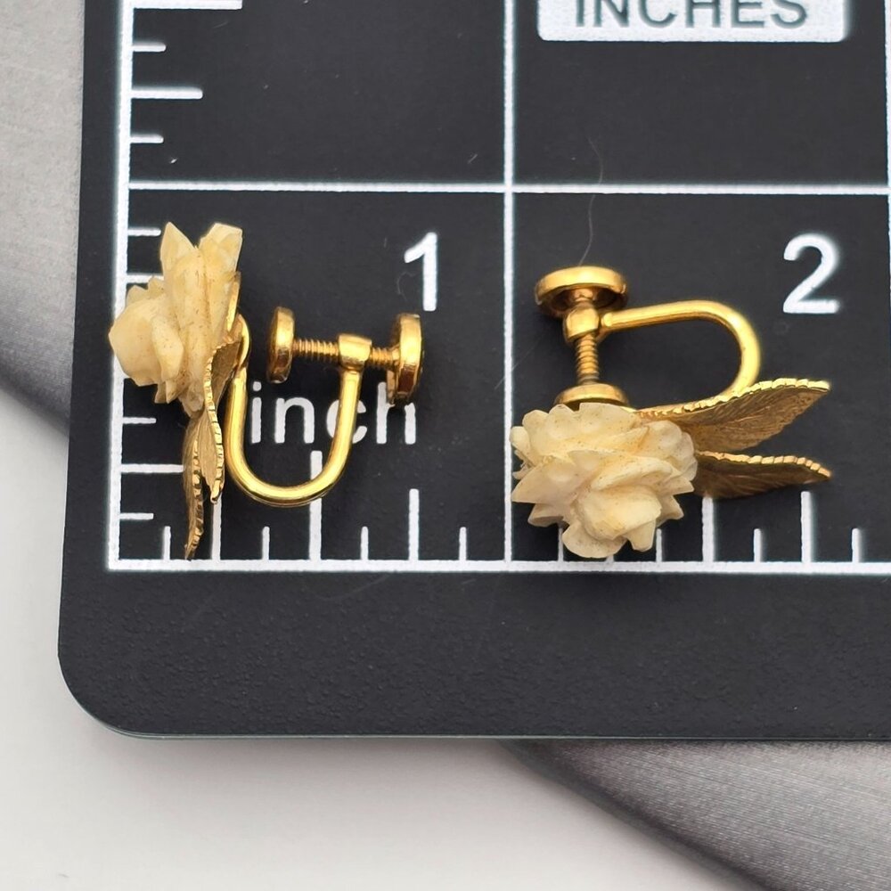 VTG Krementz Gold-Filled Carved Celluloid Rose Screw Back Earrings & Brooch Set - Picture 7 of 12